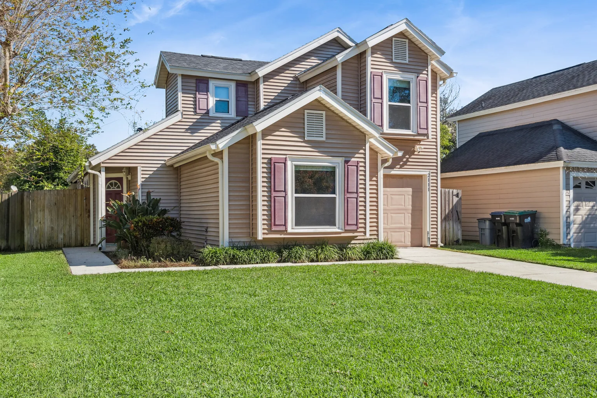 2111 Churchill Downs Cir