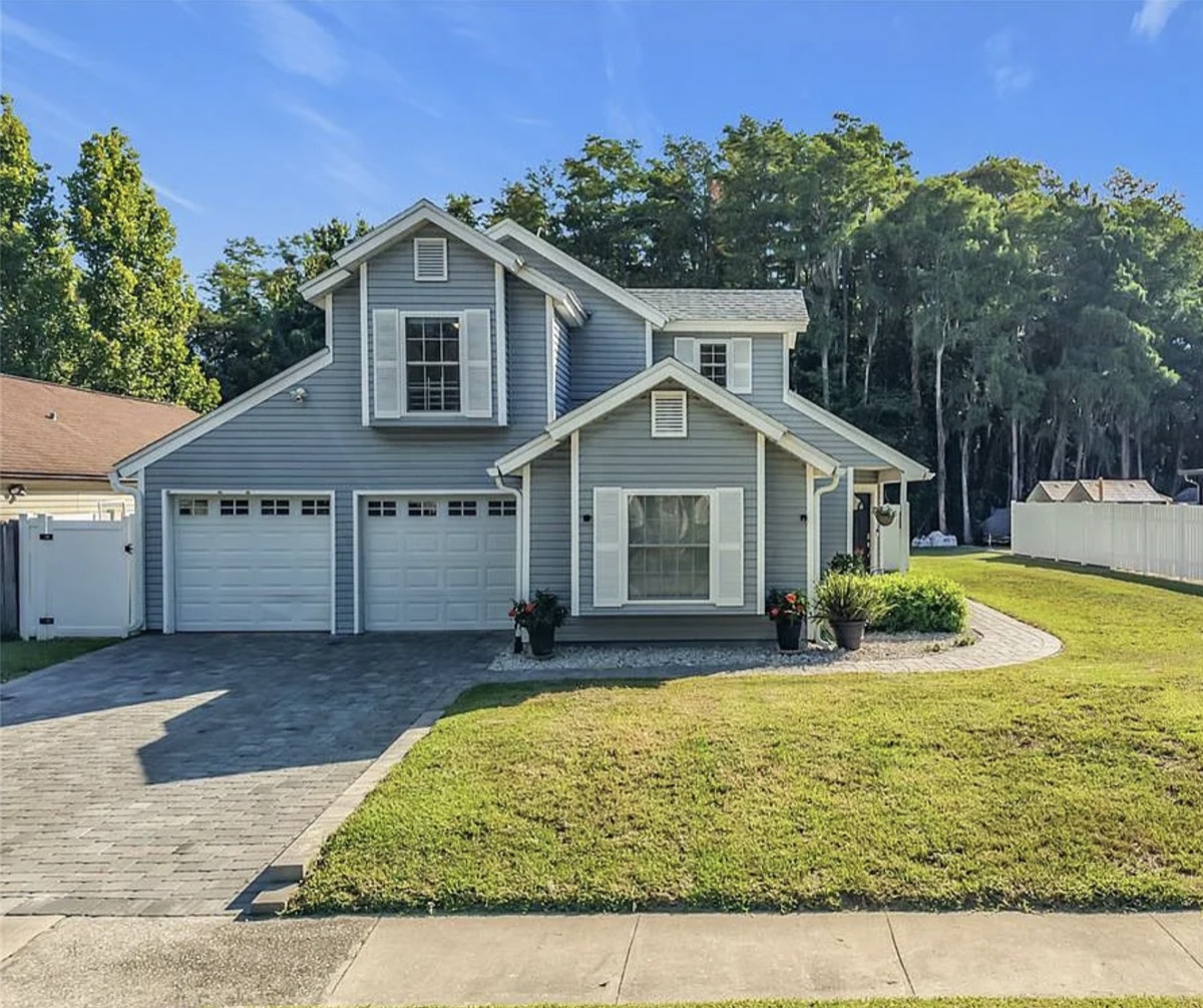 9945 Triple Crown Cir